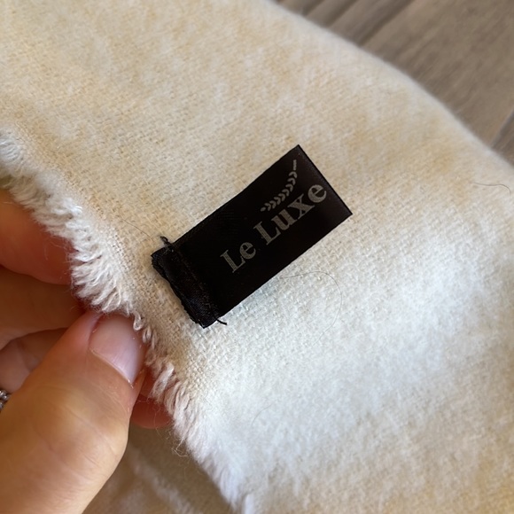 Blanket style color block scarf - Picture 4 of 5